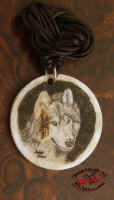 Scrimshaw-necklace-13-Wolf.jpg (31391 byte)